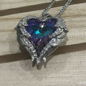 Elegant Silver Heart Pendant Necklace